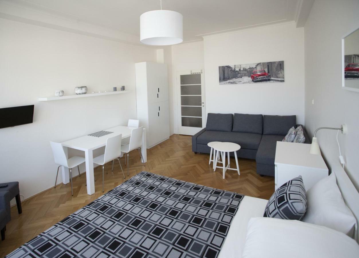 Casa Anna Apartment Opletalova Prague Luaran gambar